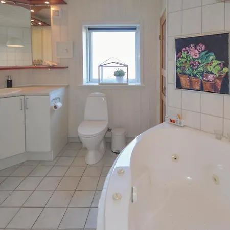 Four-bedroom Holiday In * Blokhus